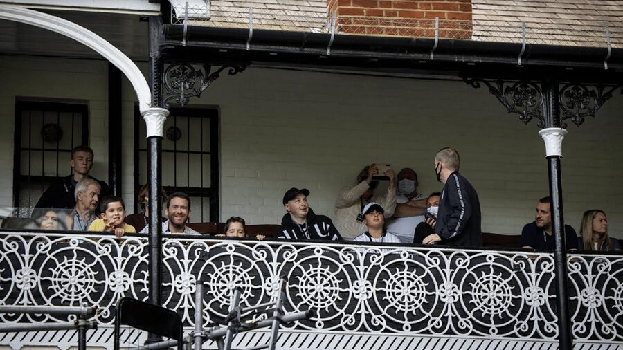 London: Craven Cottage Guided Tour at Fulham Football Club - Getting there and making the most of the 75 minutes