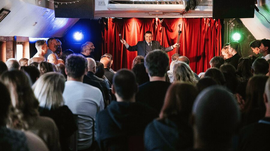 London: Dark Comedy on Iconic Battersea Barge - Key things I’d circle before you book