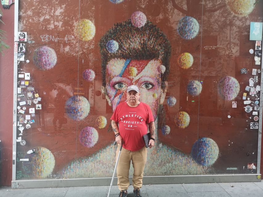London: David Bowie Walking Tour - Meeting Brixton’s Bowie, starting at the memorial