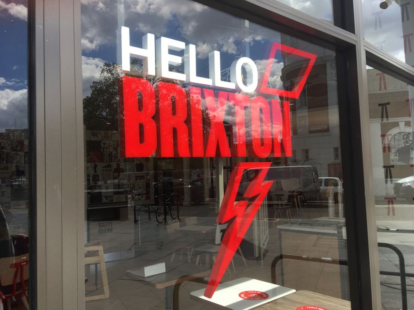 London: David Bowie Walking Tour - Carnaby Street fashion and the art of looking like a character