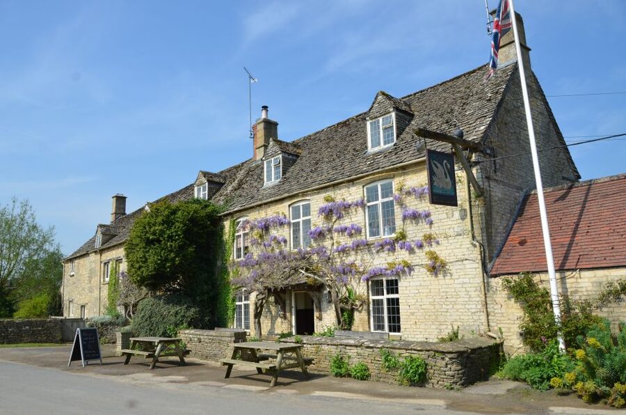 London: Downton Abbey Countryside Black Taxi VIP Tour - Practical Tips to Make the Day Smooth