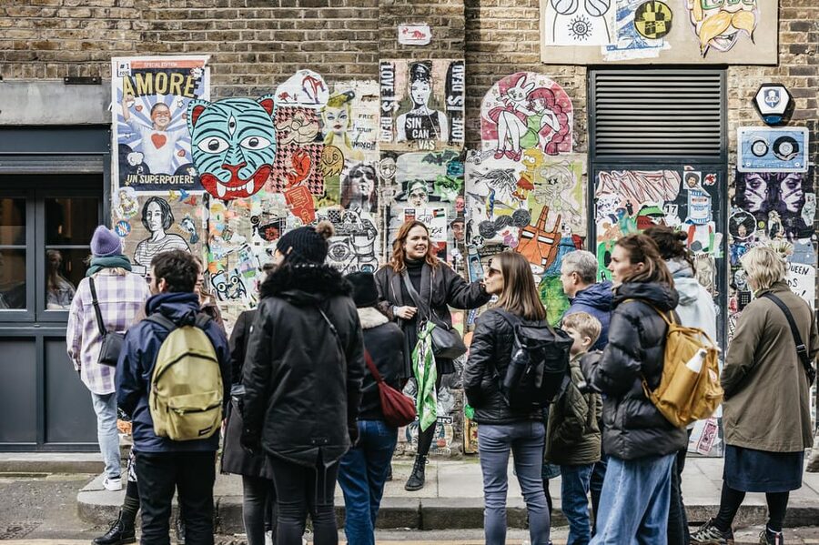 London: East End Street Art Tour and Spray Painting Workshop - Starting Under the White Goat: meeting point and prep