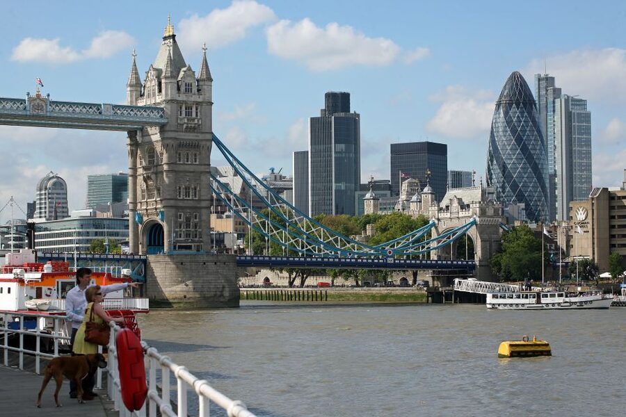 London: East London Town 3.5-Hour Bike Tour - Borough Market and the food-market pause you might want to plan around