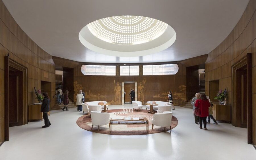 London: Entry Ticket to Eltham Palace and Gardens - From minstrels’ gallery to great hall views: the palace perspective you came for