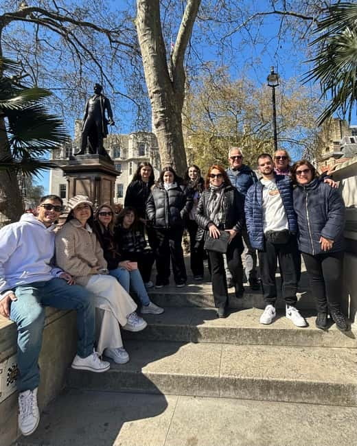 London: Essential Tour and Changing of the Guard, in Spanish - Price and value: why $16.16 can make sense here