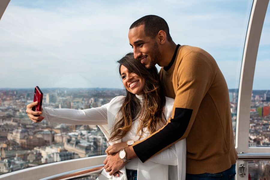 London Eye Private Capsule Experience for Couples or Groups - Which landmark views you’ll be able to spot (and why they’re special)