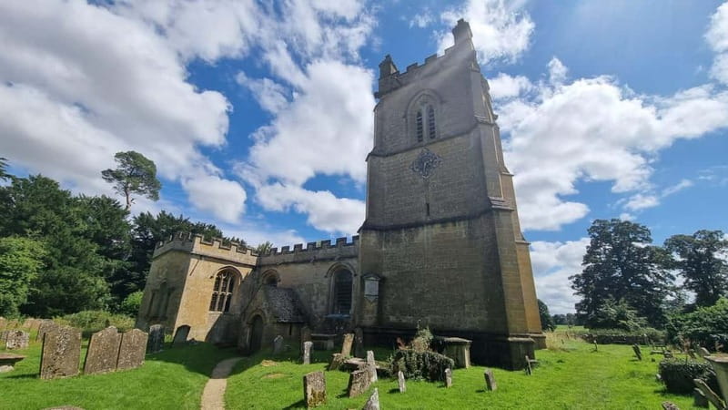 London: Full Day Cotswolds Tour with Shakespeare's Stratford - Chipping Campden: golden stone, markets, and independent shops