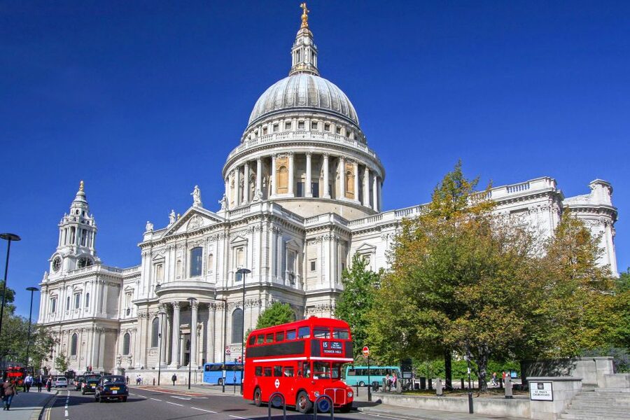 London: Full-Day London Bus Tour - St. Paul’s Cathedral Entry: Wren’s Masterpiece From Inside