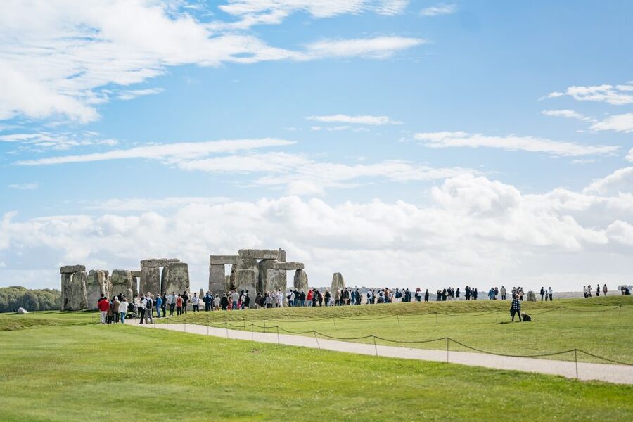 London: Full-Day Windsor, Stonehenge, and Oxford Tour - Oxford on foot: Dreaming Spires with a guided walking tour