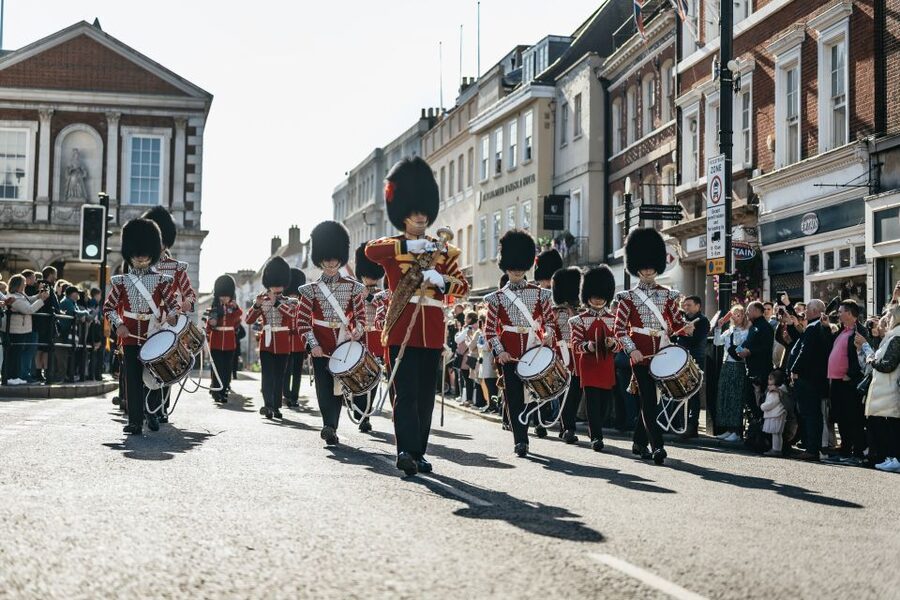 London: Full-Day Windsor, Stonehenge, and Oxford Tour - Timing and travel realities: when your day feels long
