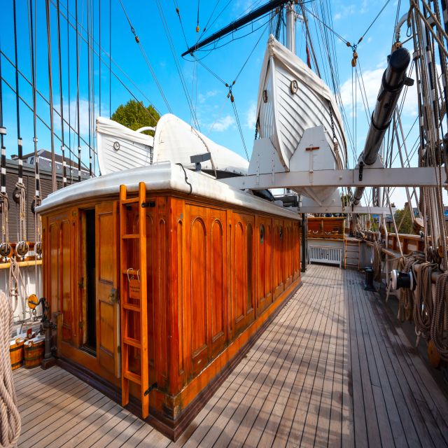 London: Greenwich Highlights Private Tour and Thames Cruise - Cutty Sark from the outside, still a powerful ship story