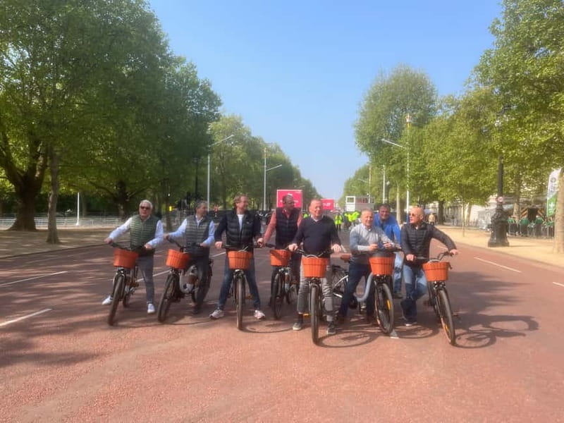London: Guided E-bike Tour - E-bike comfort, helmets, weather gear, and the 105kg bike note