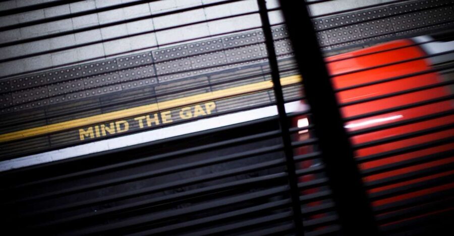 London: Guided Tour of Hidden Tube Station at Charing Cross - Key things that make this tour worth your time