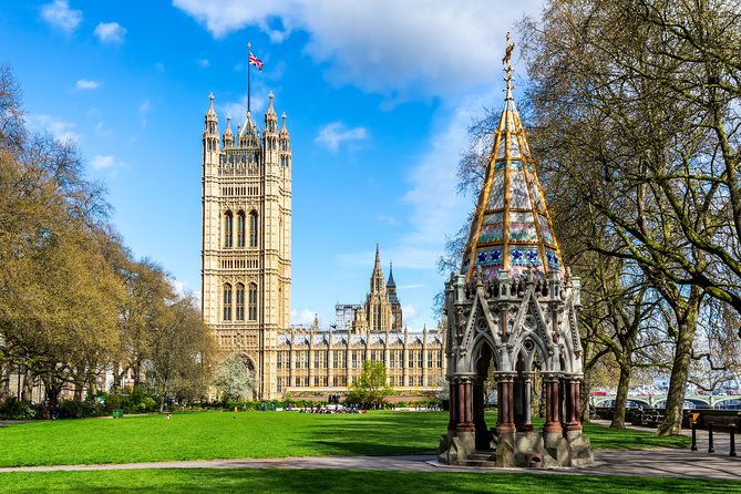 London: Guided Tour Westminster Abbey + Optional Parliament Entry - The Abbey stops that actually make the building make sense