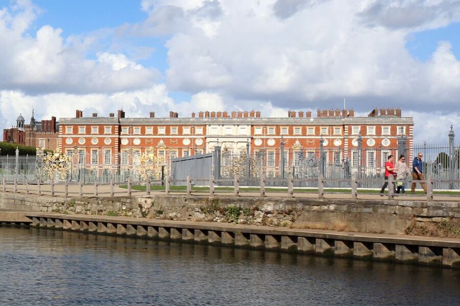 London: Hampton Court to Richmond River Thames Cruise - Where you meet the boat at Hampton Court Pier 3