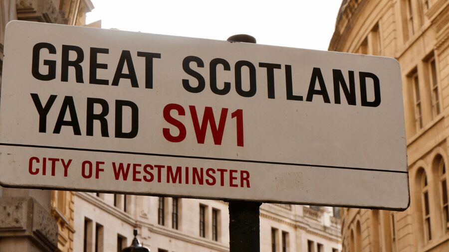 London: Harry Potter Movie Location Tour with an APP - How the App Turns Central London Into a Harry Potter Story Trail