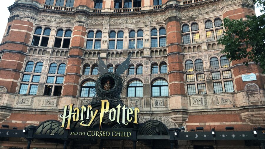 London: Harry Potter Movie Location Tour with an APP - Westminster to Whitehall: Starting Where London Politics Meets Magic