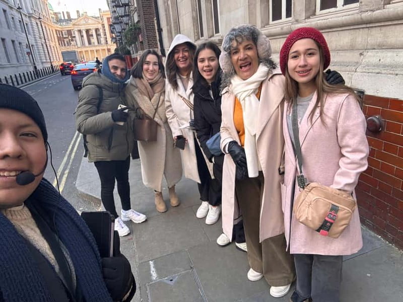 London: Harry Potter Tour in English, discover spells and secrets! - Walking to Gringotts and the Ministry entrance
