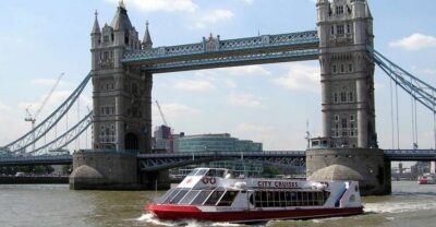 Harry Potter Walking Tour and River Thames Cruise