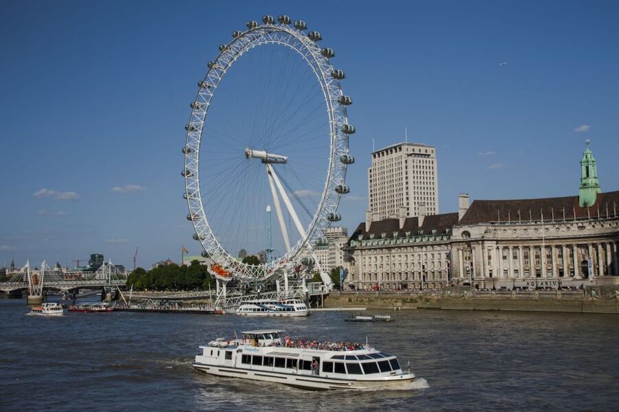 London: Harry Potter Walking Tour and River Thames Cruise - Guide quality can change the feel of the whole day