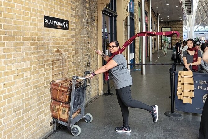 London: Harry Potter Walking Tour with Platform 9 3/4 - Leicester Square to Piccadilly Circus: movie streets that still feel like set design