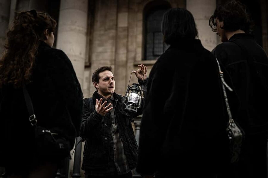 London: Interactive Jack the Ripper Walking Tour - What You Actually Do: The Interactive Detective Pack
