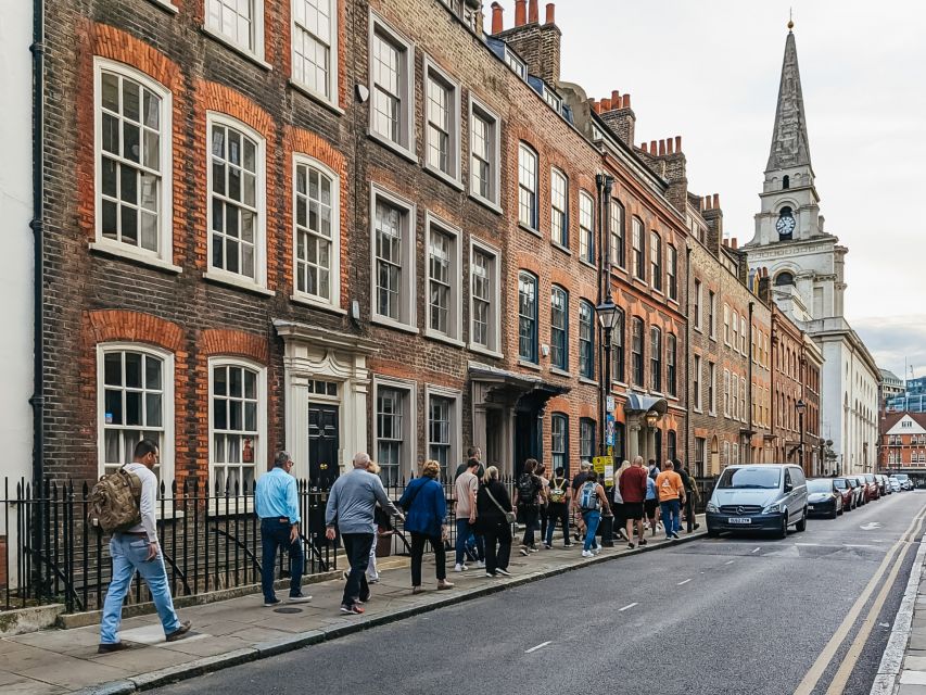 London: Jack the Ripper Walking Tour - Ripper Vision Tours - How Ripper-Vision projections work on real street corners