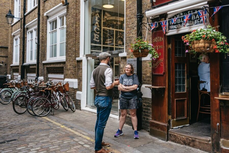 London: Landmarks & Secrets Bike Tour with Pub & Street Art - Starting Point at 189 Hercules Road: How to Get Ready
