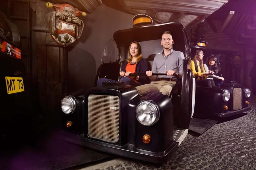 London: Madame Tussauds Fast Track Entry & Champagne Bar - Timing, Pace, and How to Plan Your Day Around It