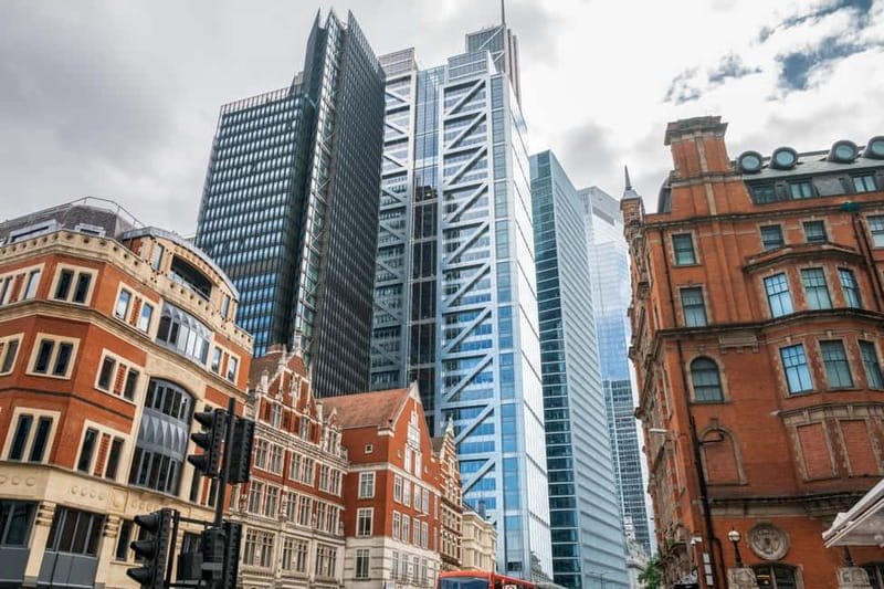 London: Modern Architecture & Building Guided Walking Tour - Stop 1 and the First Big Moment: Sugar Quay Jetty and the River Setting