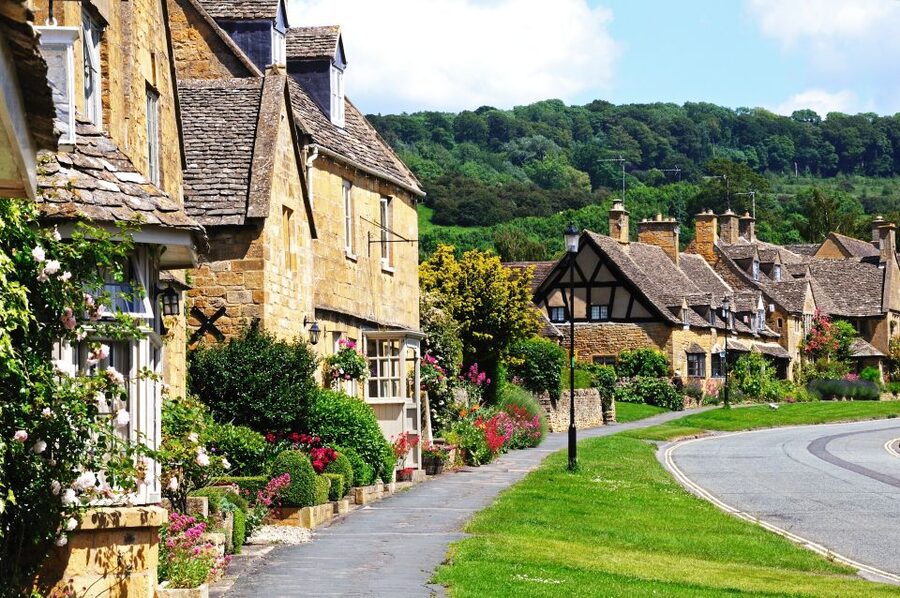 London: Oxford, Stratford, Cotswolds, and Warwick Day Trip - Price and what $103 gets you in real value