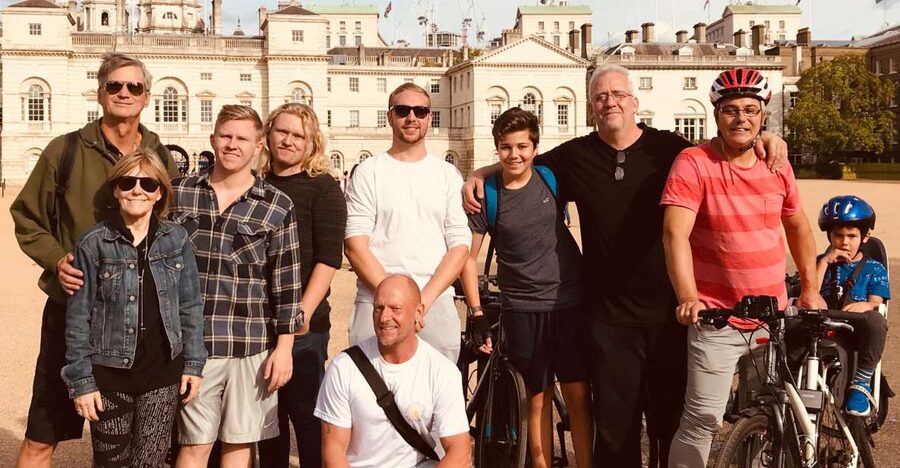 London: Parks and Palaces Guided Morning Bike Tour - Meeting at Hilton London Hyde Park and Getting Rolling Fast