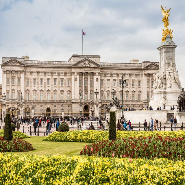London: Private Guided Tour of Top Highlights by Car - British Museum in 1 day: how to make it worthwhile in the 9-hour option