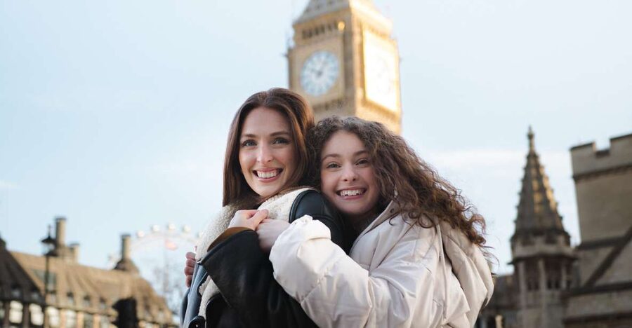 London: Private Landmark Tour with Professional Photographer - Why a private landmark photoshoot beats selfie mode in London