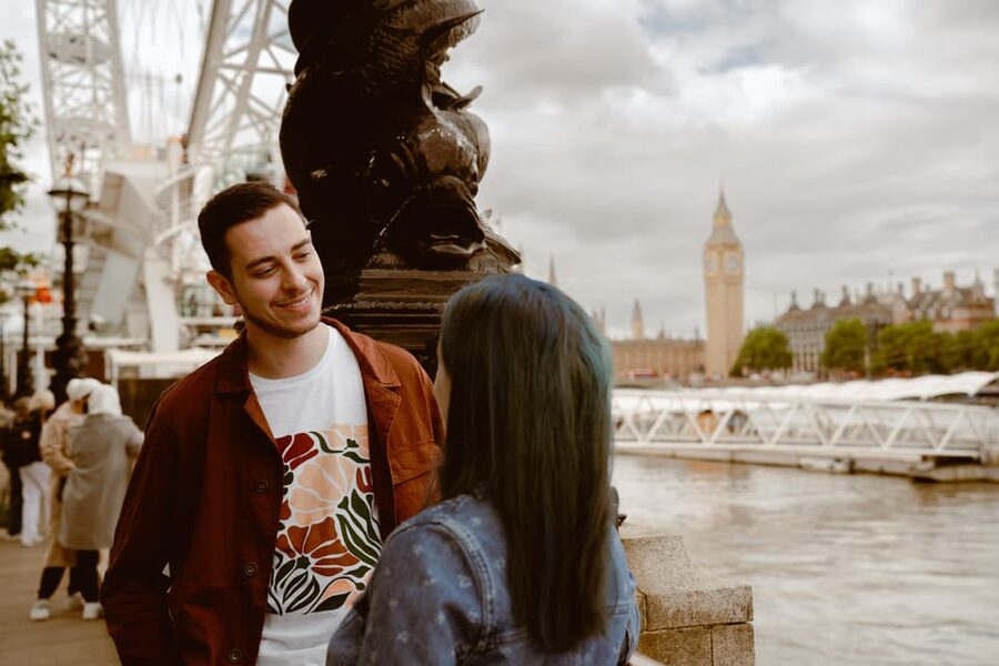 London: Private Photography with Professional Photographer - Price value for a private session at $242 per person