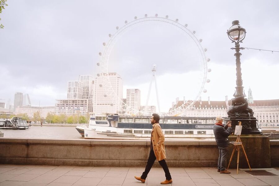 London: Private Photography with Professional Photographer - Step-by-step: Notting Hill, how to get cute without looking staged