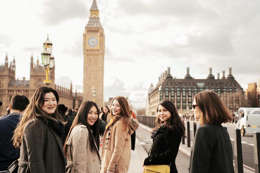 London: Private Photography with Professional Photographer - The hidden-gem style photo stop, and why it’s worth your time