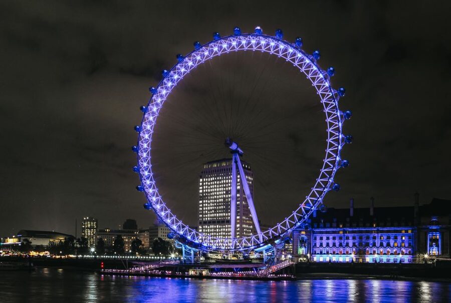 London: River Thames Dinner Cruise - River Views Plus a Real Dinner, Why This Works