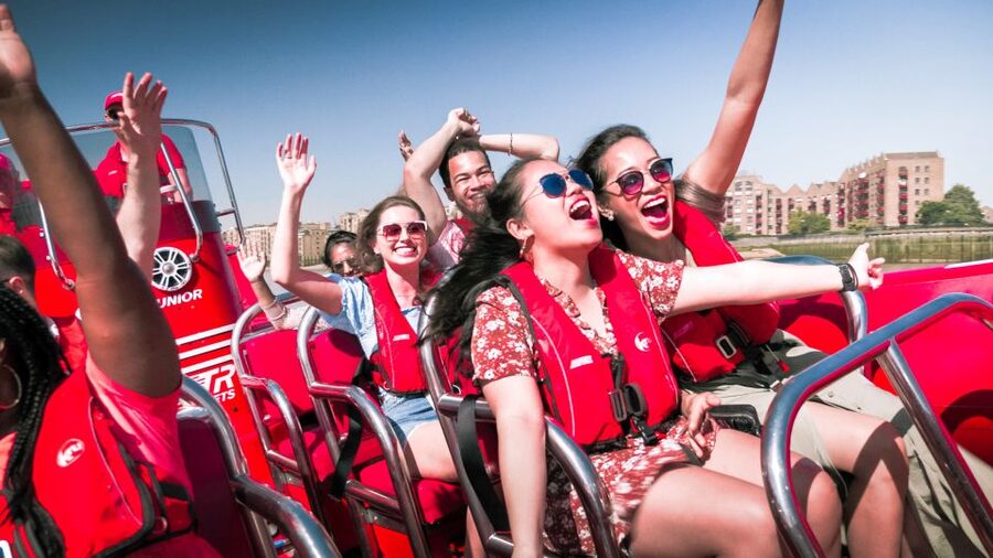 London: River Thames Speed Boat Tour - Practical tips so you enjoy the ride instead of fighting it