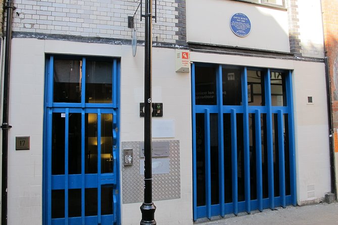London Rock and Roll Music Tour - Tin Pan Alley Stop for Morning and Full-Day Fans