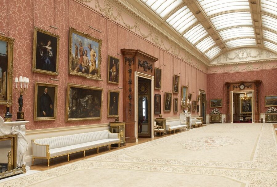 London: Royal Walking Tour and Buckingham Palace Audio Tour - The King’s Tour Artists exhibition in 2025, and how to plan for it