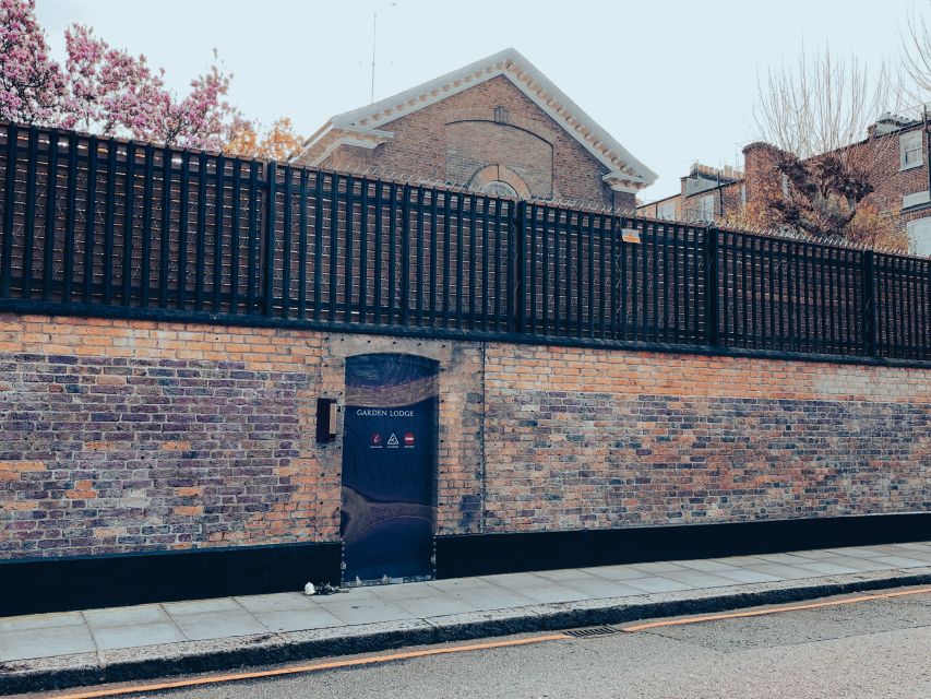 London: Secrets of Freddie Mercury Tour with a Cocktail - Studio stops: Trident Studios, plus where songs came from