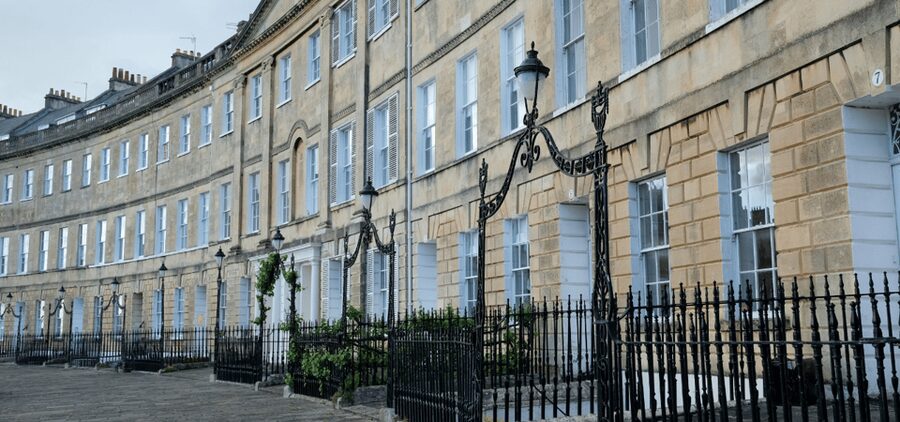 London: Self-Guided Notting Hill Walking Tour with an APP - Ormrod Court and St Luke’s Mews: hidden corners with big personality