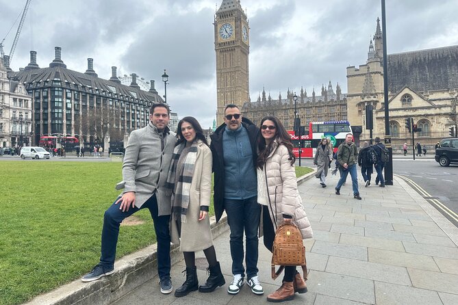 London Sightseeing Private Black Cab Tour with Hotel Pick Up - Parliament Buildings, Buckingham Palace, and the Art of Seeing Without Waiting