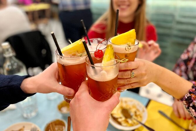 London Soho Food Tour with 7+ Tastings of Delicious Hidden Gems - The walking plan: start at Golden Square, finish near Leicester Square