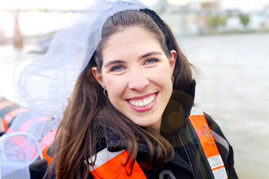 London: Speedboat Tour Through Heart of the City - London’s high-speed zone near Wapping, Canary Wharf views, and a big adrenaline hit