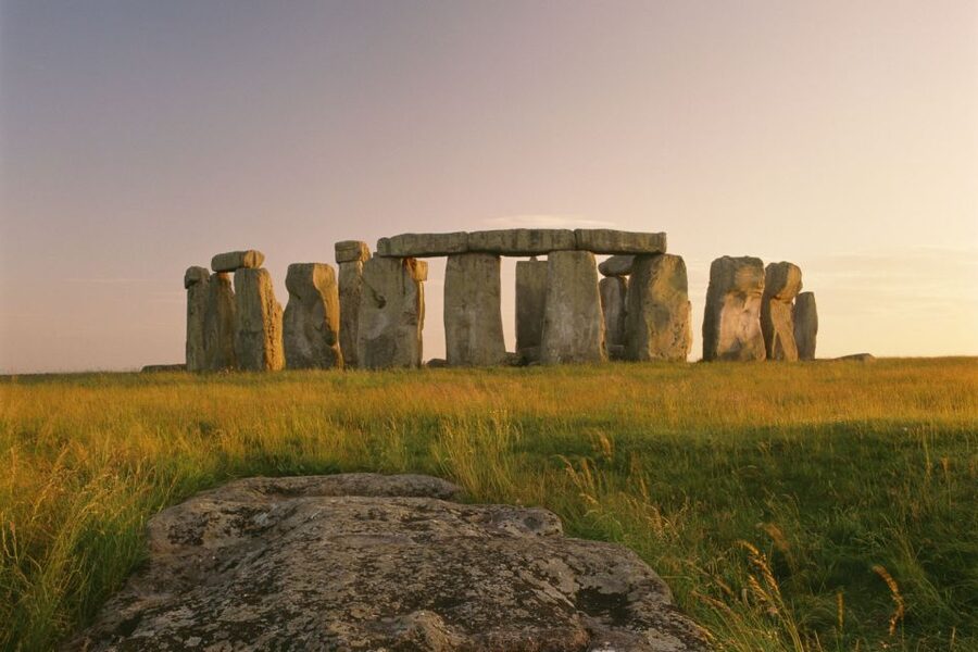 London: Stonehenge, Bath, Lacock, & Avebury Small Group Tour - Lacock village breaks up the day (and the movie magic is real)