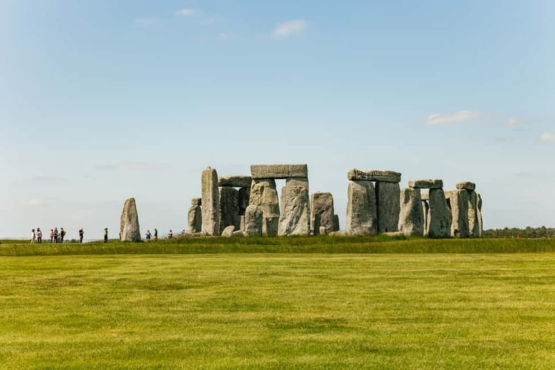 London: Stonehenge Morning or Afternoon Tour Optional Lunch - Shuttle access to the stones: where you can save energy