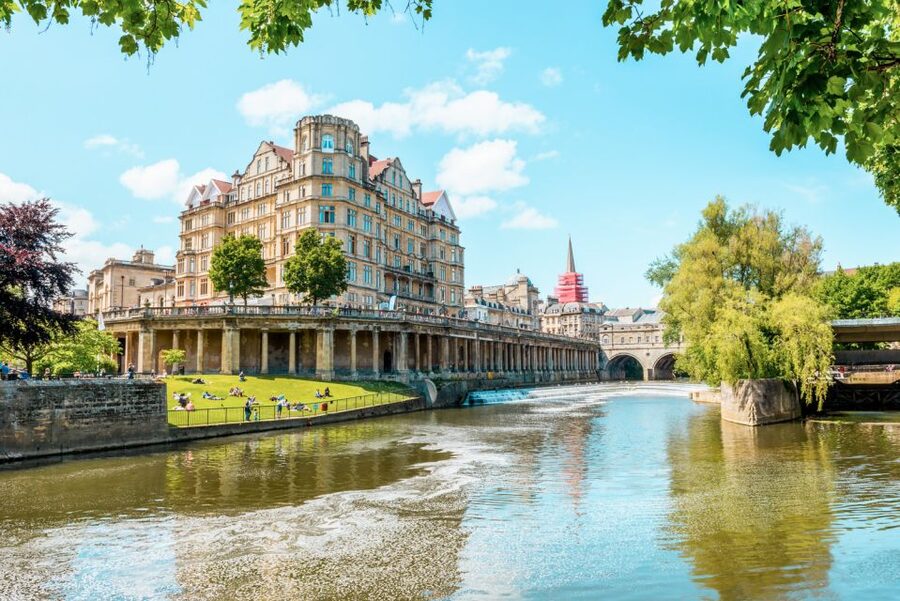 London: Stonehenge, Windsor, and Bath Day Trip by Bus - The real appeal: three icons that fit inside one long day