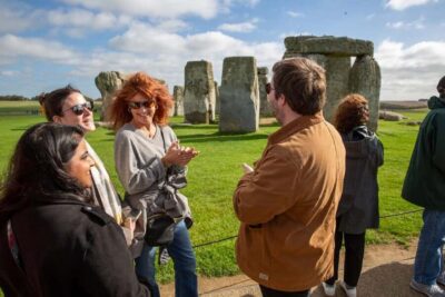 Stonehenge, Windsor Castle, Bath, Lacock & Pub Lunch